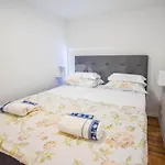 בית נופש Mobile Homes Bella ביוגראד נה מורו