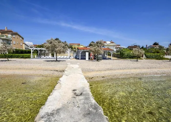 別荘 Mobile Homes Bella ビオグラード・ナ・モル