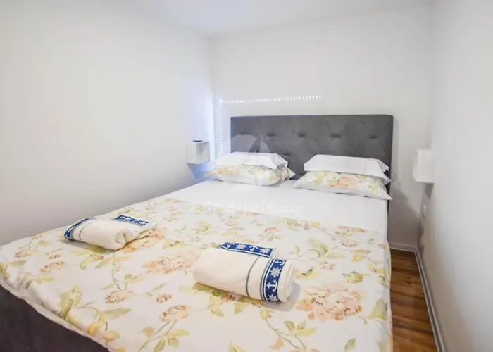 Дом отдыха Mobile Homes Bella Биоград-на-Мору